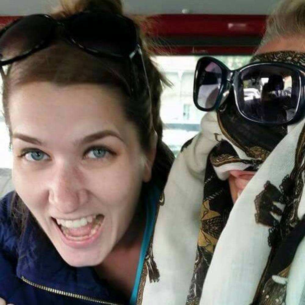 Meet your Posher, Laura